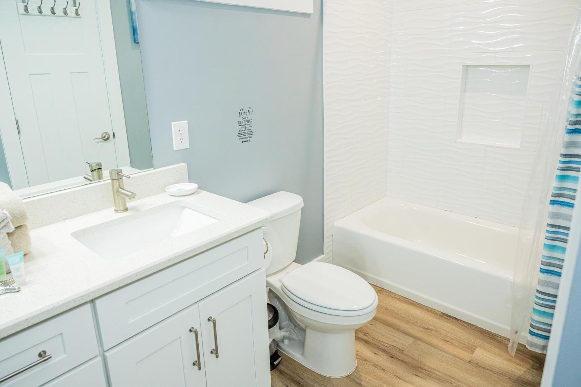 Cottage Beach House Steps From Beach 3 Bedroom 2 Bath 굴프 쇼어스 외부 사진